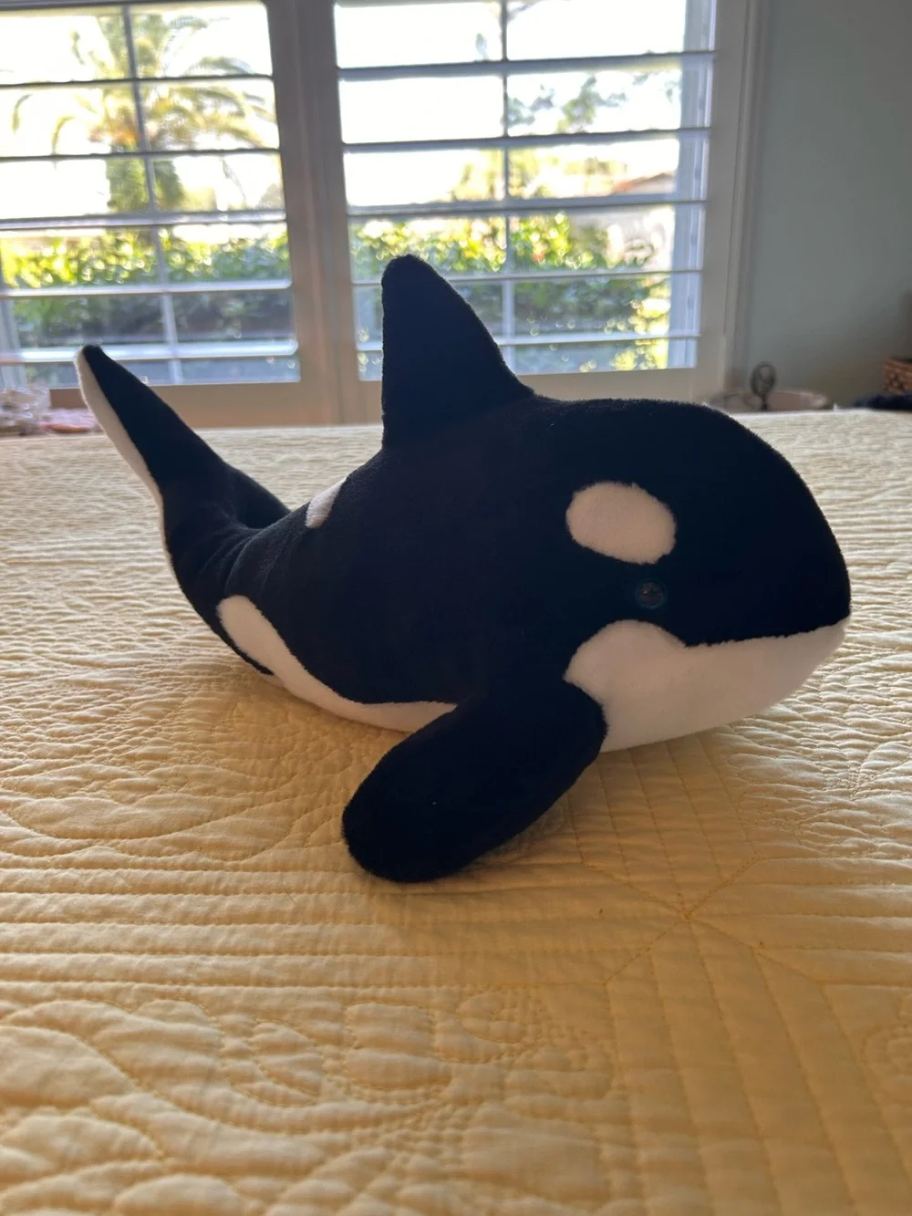 NWT Vintage SeaWorld Shamu Orca Plush Toy